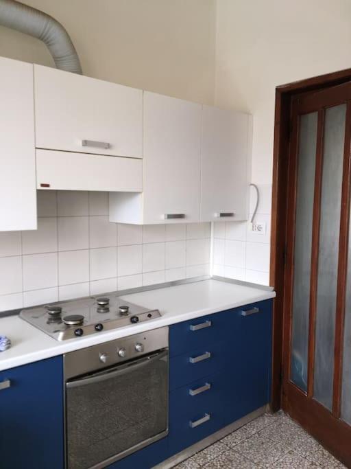 La Casa Di Aurora Apartment อีเฟรอา ภายนอก รูปภาพ